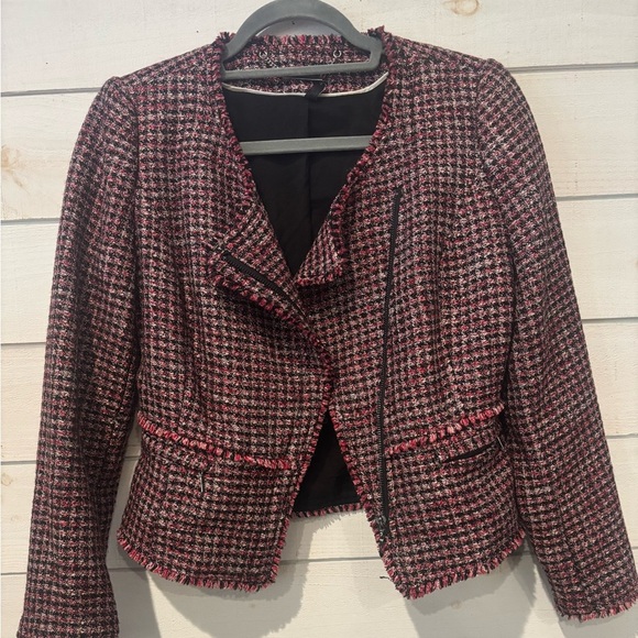 White House Black Market Black and Pink Tweed Blazer in 4P. Great condition! - Picture 2 of 16